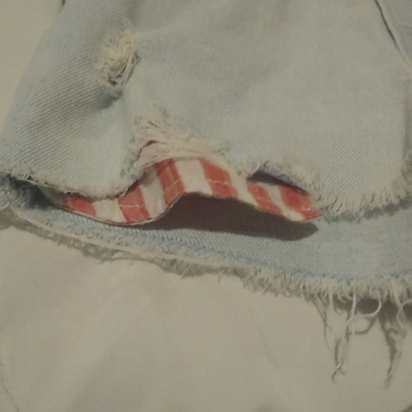 Overall - Picture 2 of 4